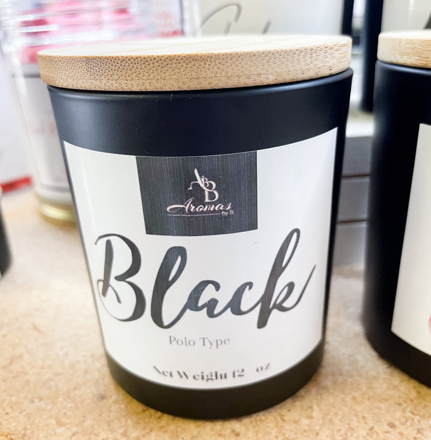 Aromas by B: Black 16 oz Candle